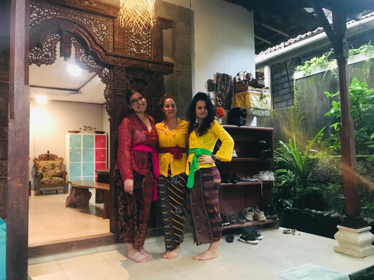 Yasa Backpackers House Albergue Ubud Exterior foto